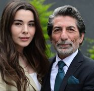 Feyza Sevil Gungor, care joacă rolul principal Oylum în serialul „Minciuni de familie”, pasiune nebănuită! Iată ce sport periculos practică tânăra actriță în sezonul rece